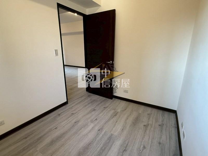 【星鑽】青埔A18鴻築馥麗全新交屋雙衛浴2+1房車房屋室內格局與周邊環境