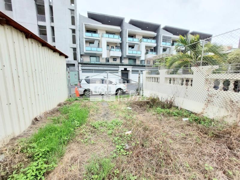 嘉義市香湖公園建地房屋室內格局與周邊環境