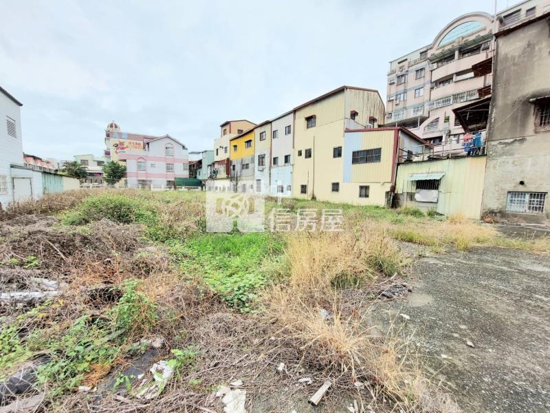嘉義市香湖公園建地房屋室內格局與周邊環境