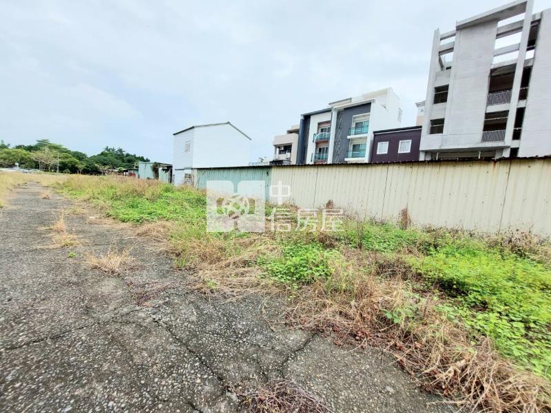 嘉義市香湖公園建地房屋室內格局與周邊環境