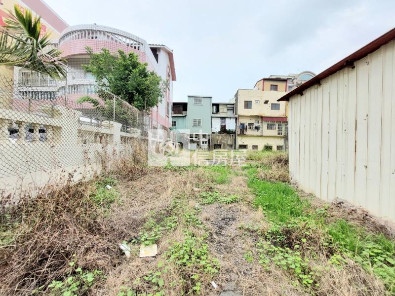 嘉義市香湖公園建地房屋室內格局與周邊環境