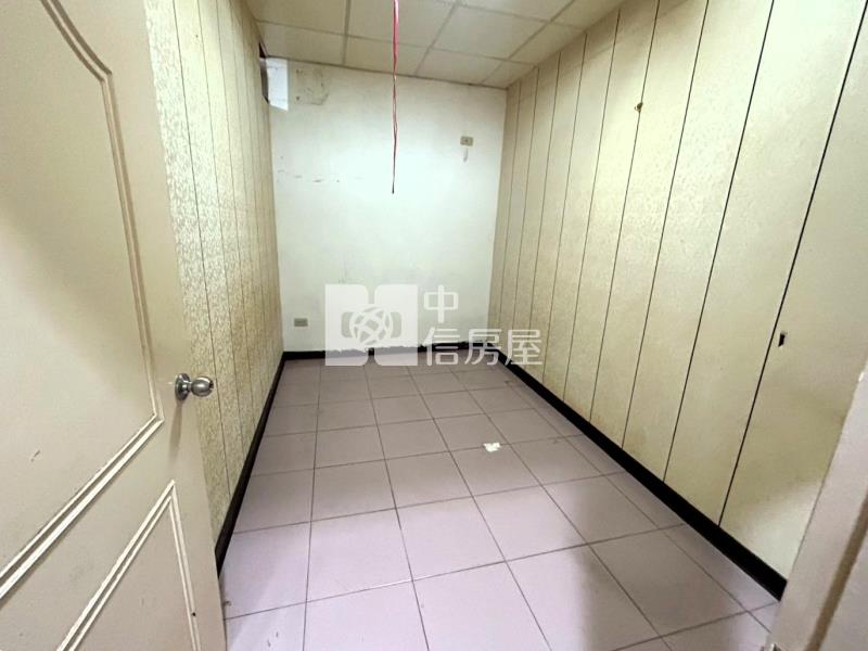 近八德重劃區綠線低總價透天房屋室內格局與周邊環境