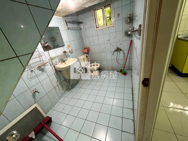 近八德重劃區綠線低總價透天房屋室內格局與周邊環境