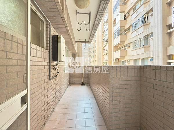 皇城園邸中央公園旁大四房平車房屋室內格局與周邊環境