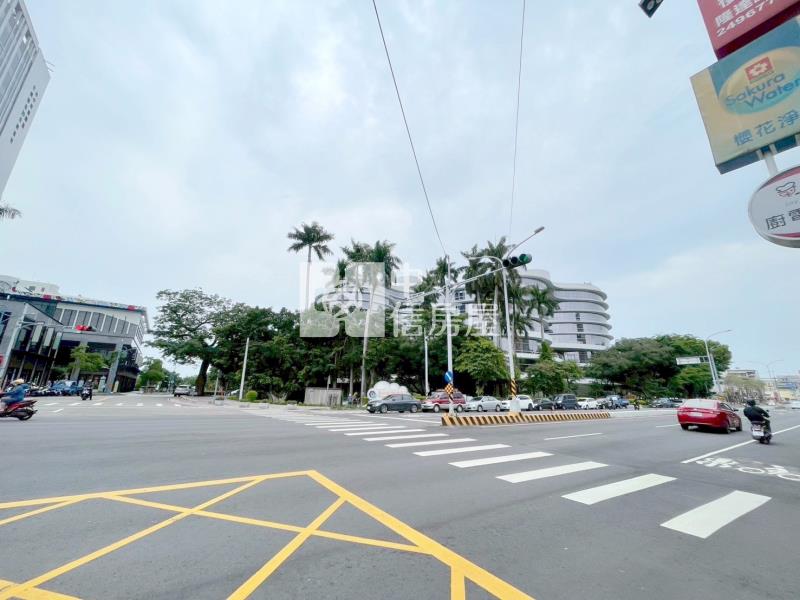 大里軟體園區乙工廠房房屋室內格局與周邊環境