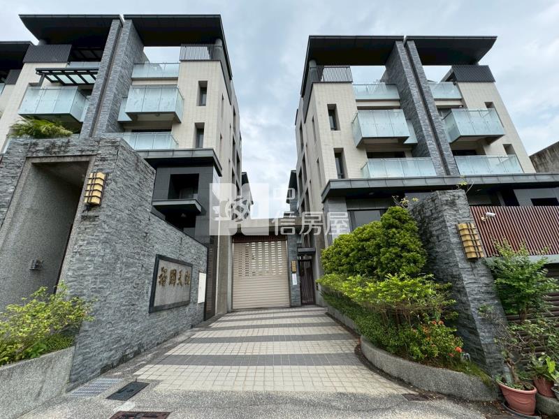 東山商圈大面寬六房電梯別墅房屋室內格局與周邊環境