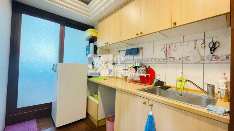 稀有釋出超大湯池雅緻湯屋房屋室內格局與周邊環境