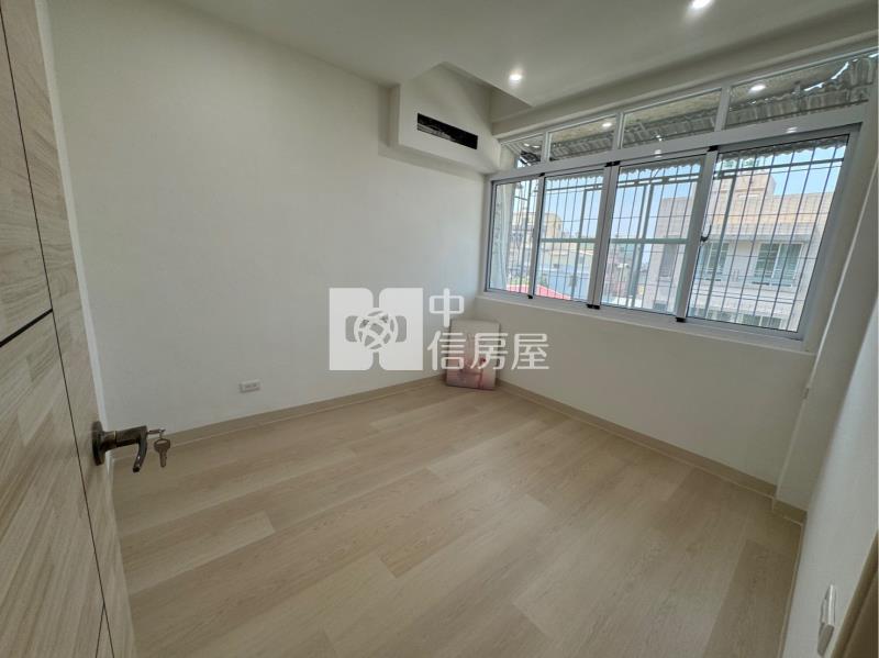 小港近捷運翻新美三房A房屋室內格局與周邊環境