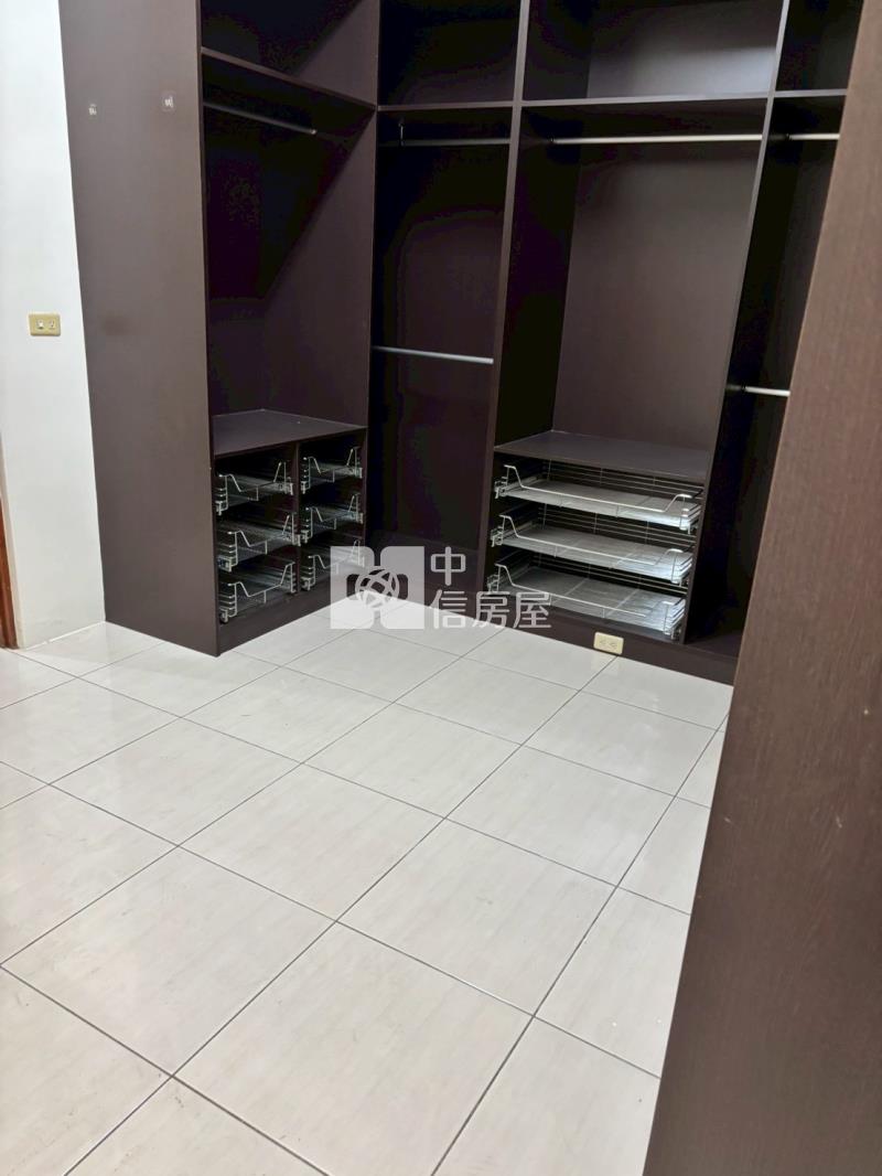 斗六楓溝街別墅房屋室內格局與周邊環境