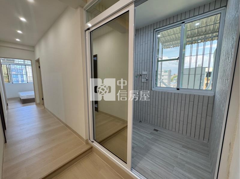 小港近捷運翻新美三房B房屋室內格局與周邊環境
