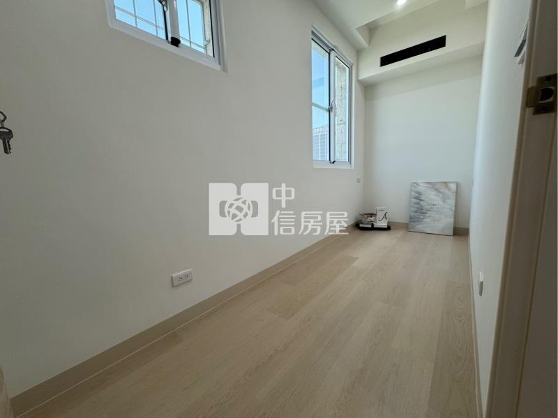 小港近捷運翻新美三房B房屋室內格局與周邊環境