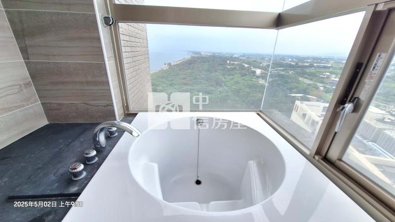 270度山海景觀高樓邊間美宅房屋室內格局與周邊環境