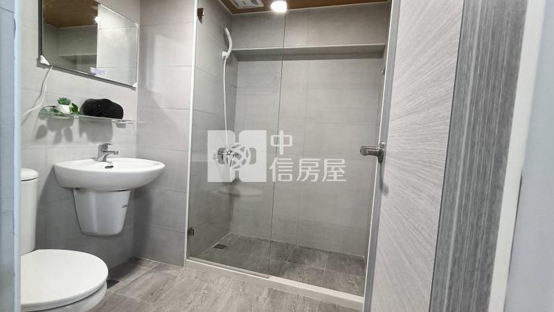 漢神百貨商圈美二房房屋室內格局與周邊環境