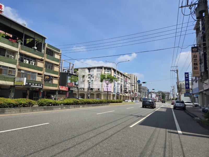 員林富邦銀行旁電梯店住房屋室內格局與周邊環境