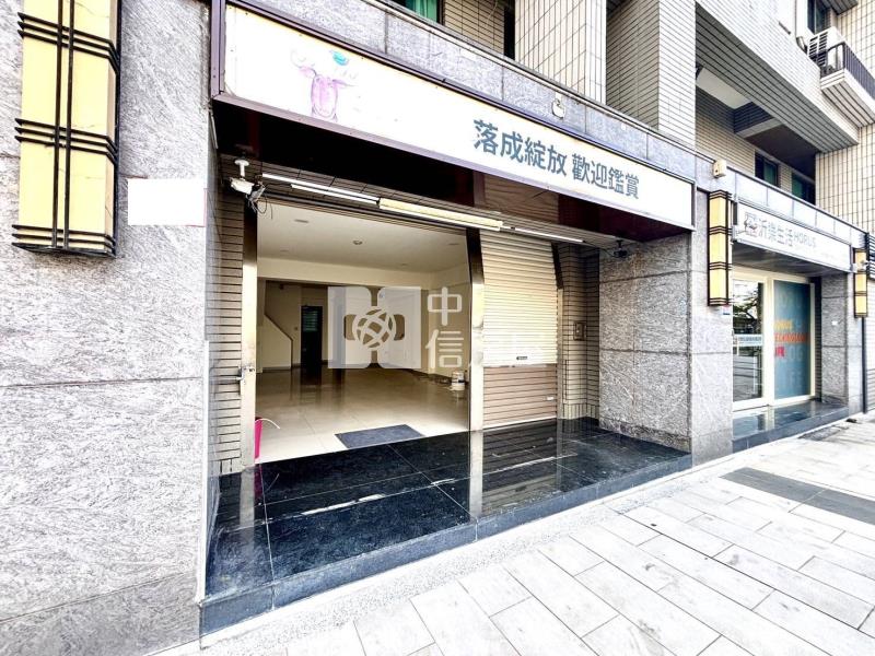 龜山A8忠義路長庚特區收租店面+雙車位房屋室內格局與周邊環境