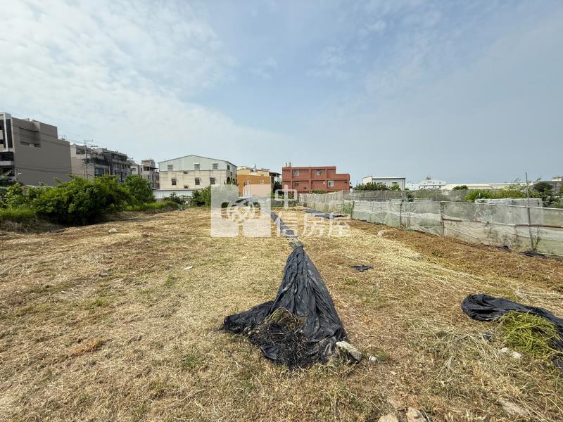 西屯中科安林路大面寬農地（專任）房屋室內格局與周邊環境