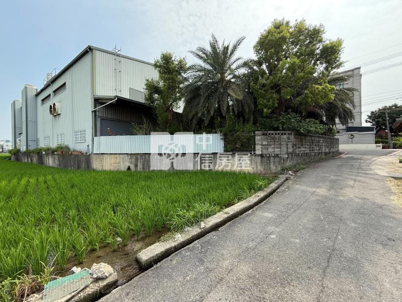 西屯中科安林路大面寬農地（專任）房屋室內格局與周邊環境