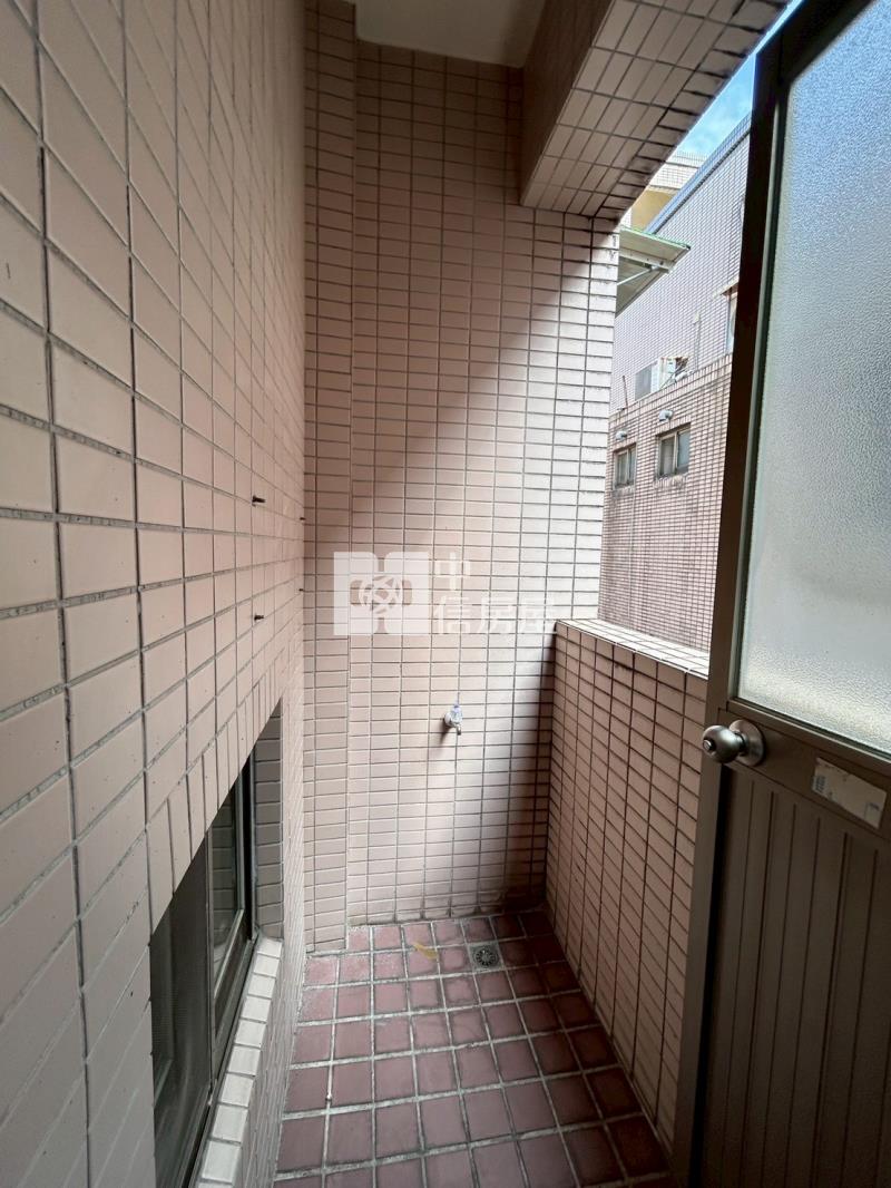 楊梅愛買商圈美透天房屋室內格局與周邊環境