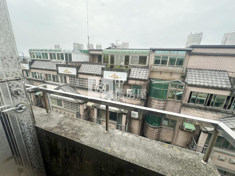 正新坡市區大透天房屋室內格局與周邊環境