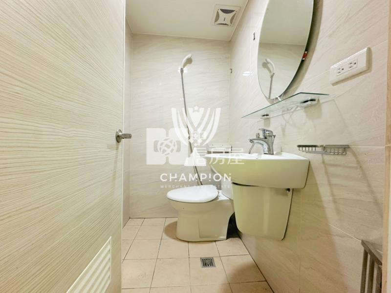 【冠軍】近市區電梯三房房屋室內格局與周邊環境