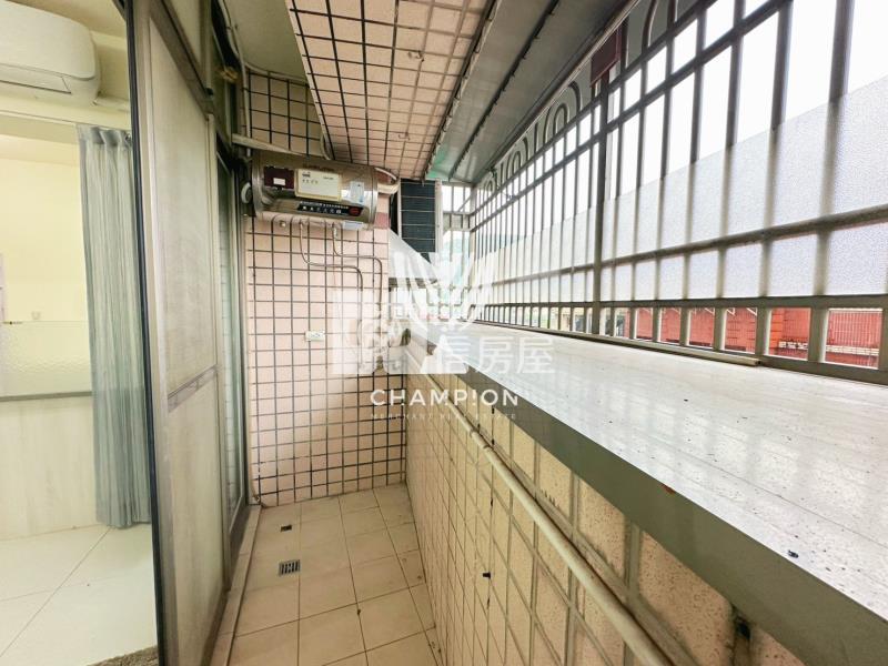 【冠軍】近市區電梯三房房屋室內格局與周邊環境