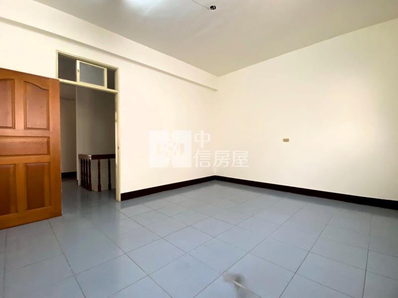 近體育園區｜中山東路大透天房屋室內格局與周邊環境
