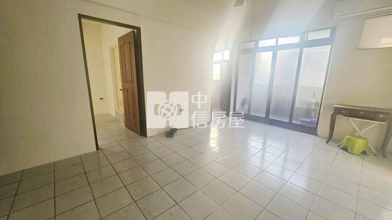 陽光國小低總價兩房房屋室內格局與周邊環境