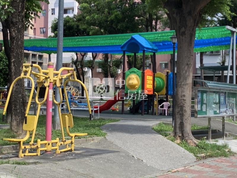 永康採光四房+車位房屋室內格局與周邊環境