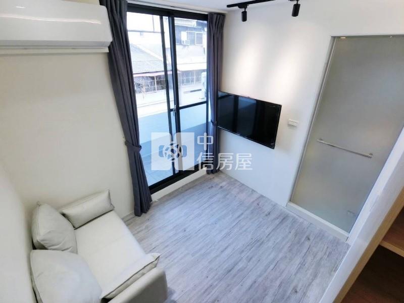 中華路商圈電梯透套房屋室內格局與周邊環境