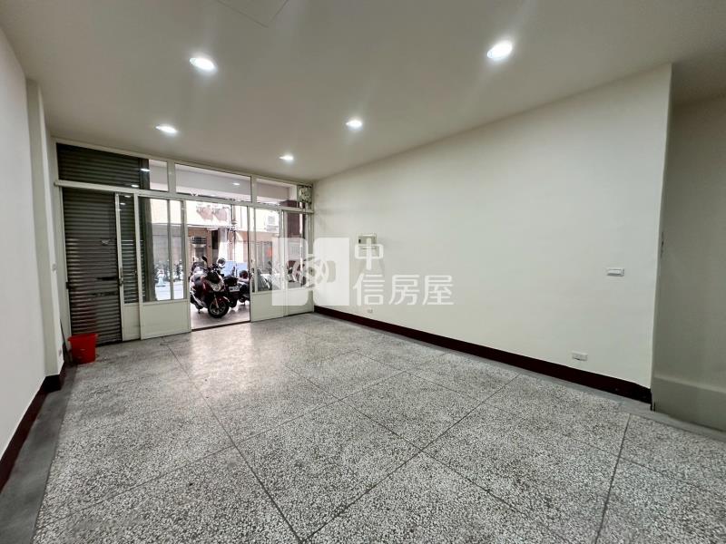 篤行路一樓店面房屋室內格局與周邊環境