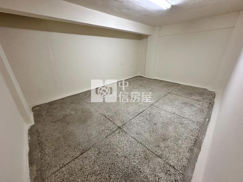 篤行路一樓店面房屋室內格局與周邊環境
