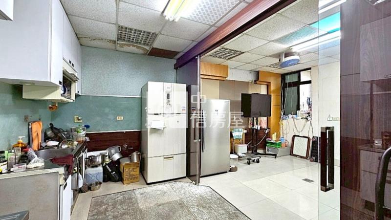 文心北屯正12米大地坪住三黃金增值透店房屋室內格局與周邊環境