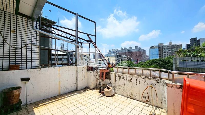 文心北屯正12米大地坪住三黃金增值透店房屋室內格局與周邊環境