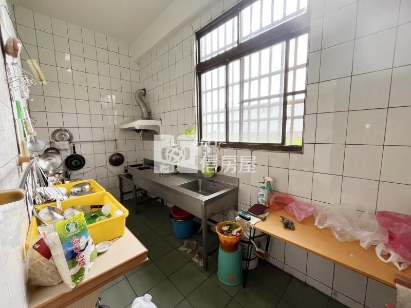 中投旁大地坪角透天房屋室內格局與周邊環境