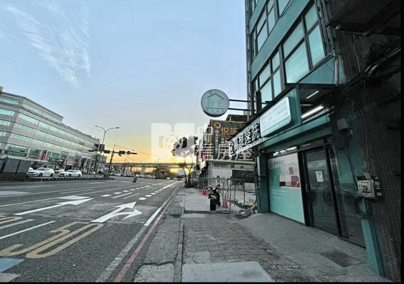 中壢民族路上透天店面+9套房收租房屋室內格局與周邊環境