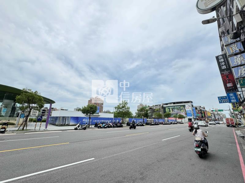 A22捷運旁大坪數商辦(收租中)房屋室內格局與周邊環境
