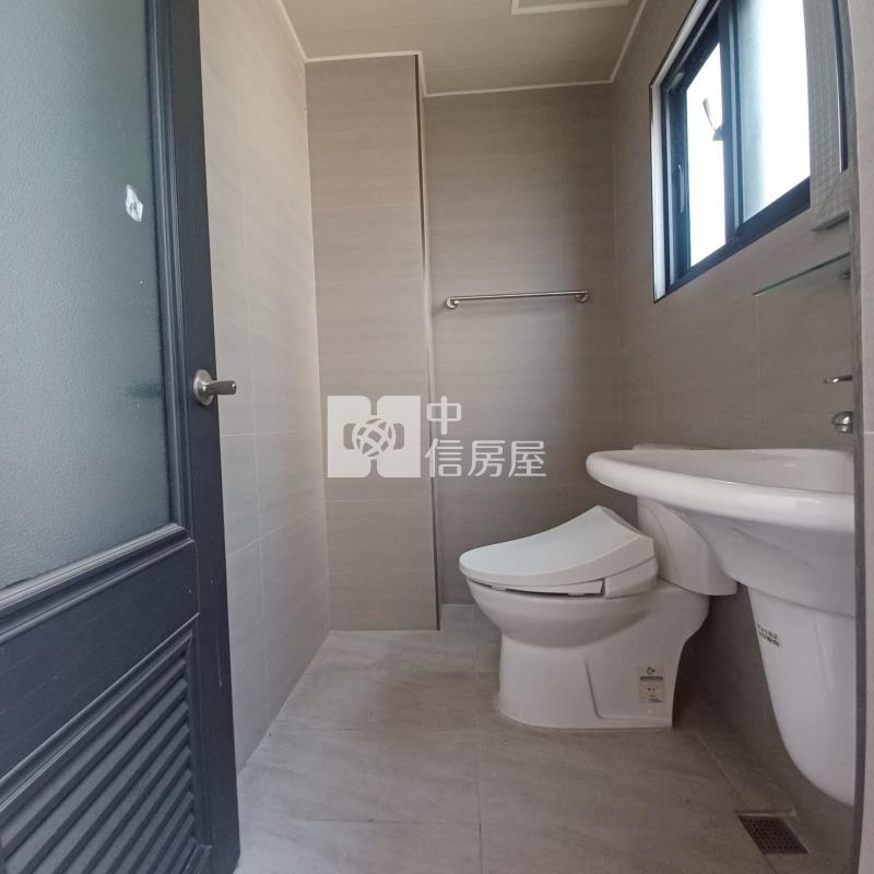 橋頭臨十五米路/輕屋齡/漂亮店住房屋室內格局與周邊環境