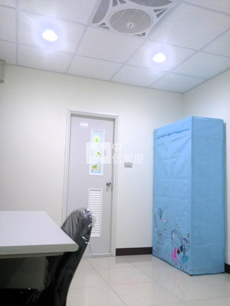 基隆海洋大學景觀收租六套透天房屋室內格局與周邊環境