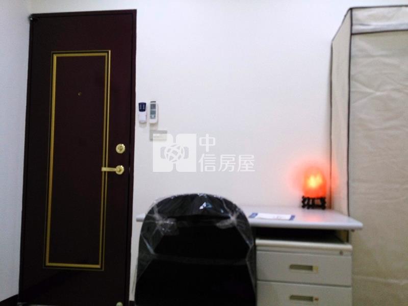 基隆海洋大學景觀收租六套透天房屋室內格局與周邊環境