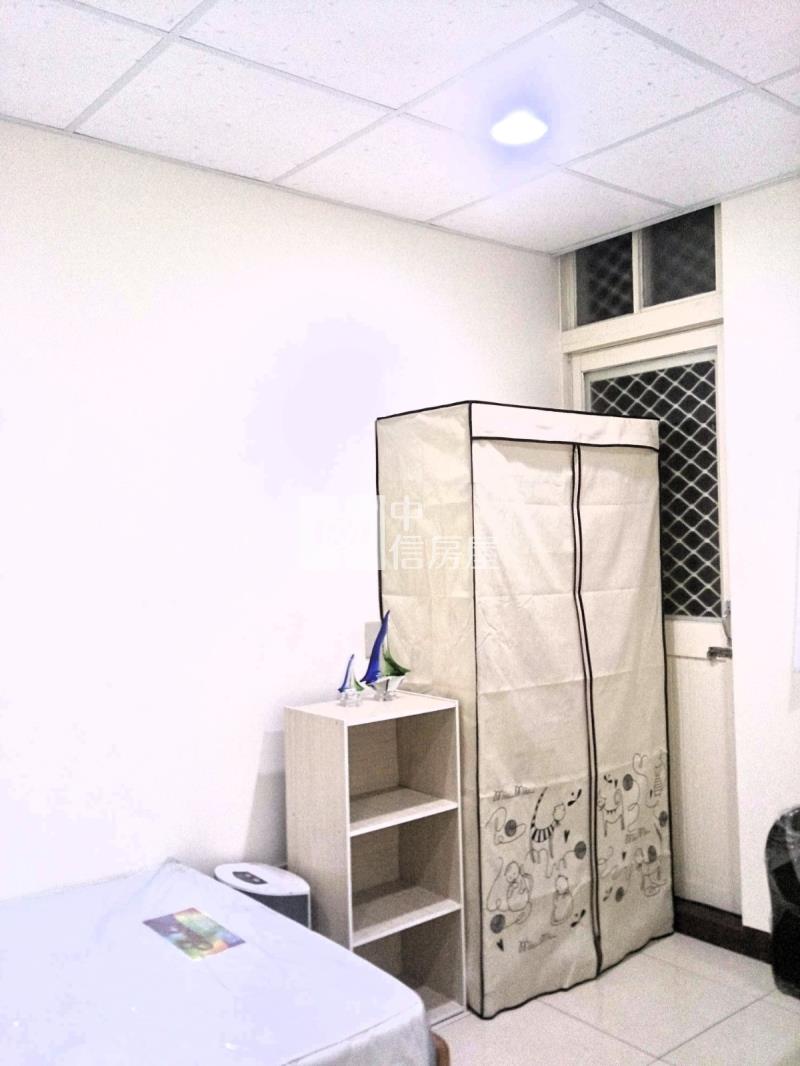 基隆海洋大學景觀收租六套透天房屋室內格局與周邊環境
