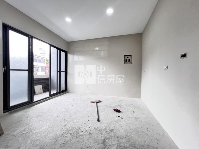 [京采]平鎮育達商職旁整新美透天房屋室內格局與周邊環境