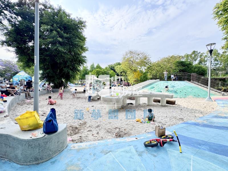 【新夢想】延平段商業區黃金建地房屋室內格局與周邊環境