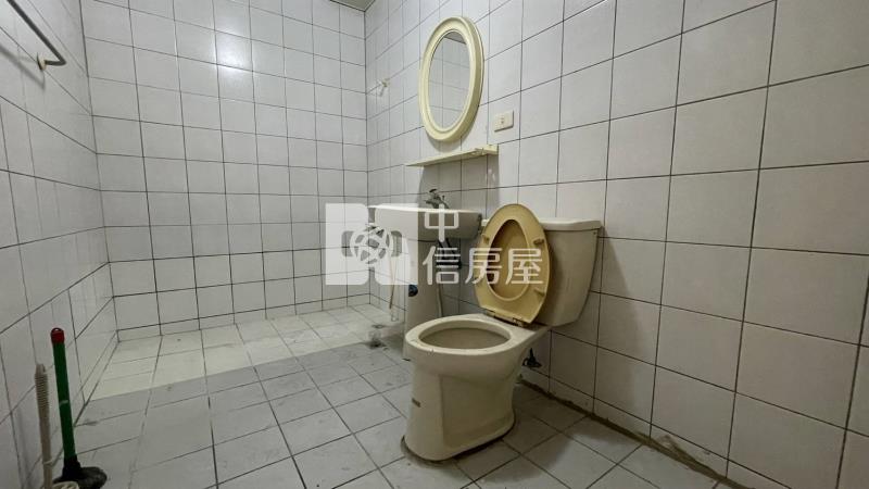 低總價前院停車屋況美透天房屋室內格局與周邊環境
