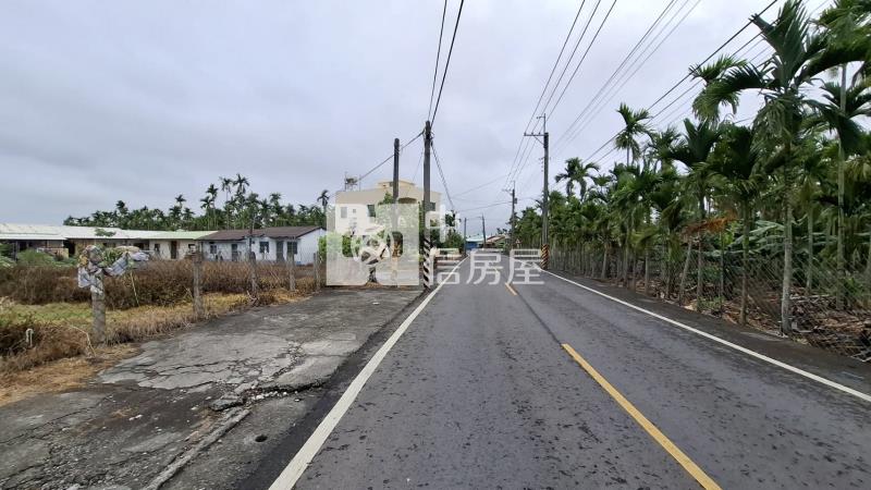 南州米崙村雙面路建地房屋室內格局與周邊環境