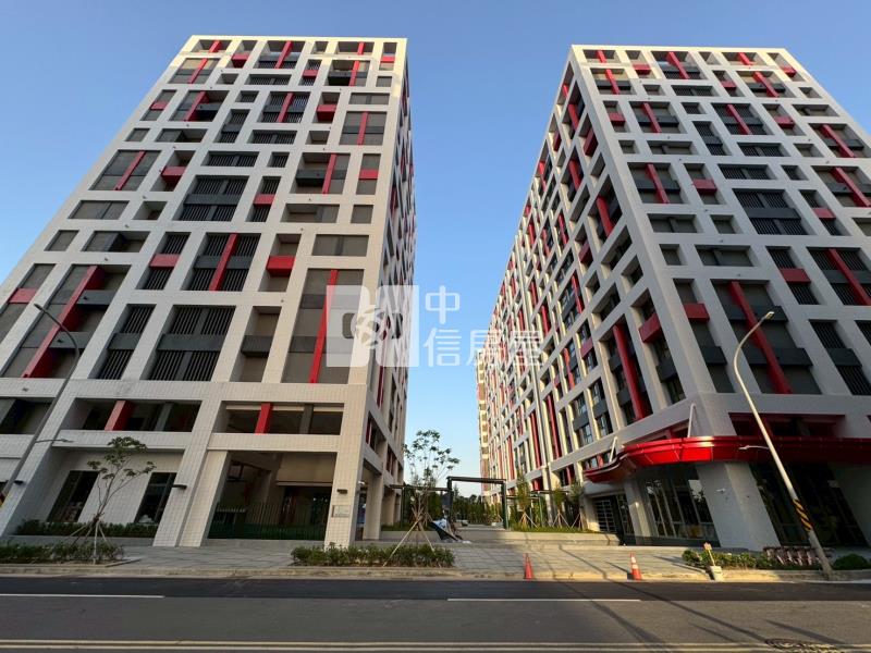 近竹科園區全新大三室+平車房屋室內格局與周邊環境