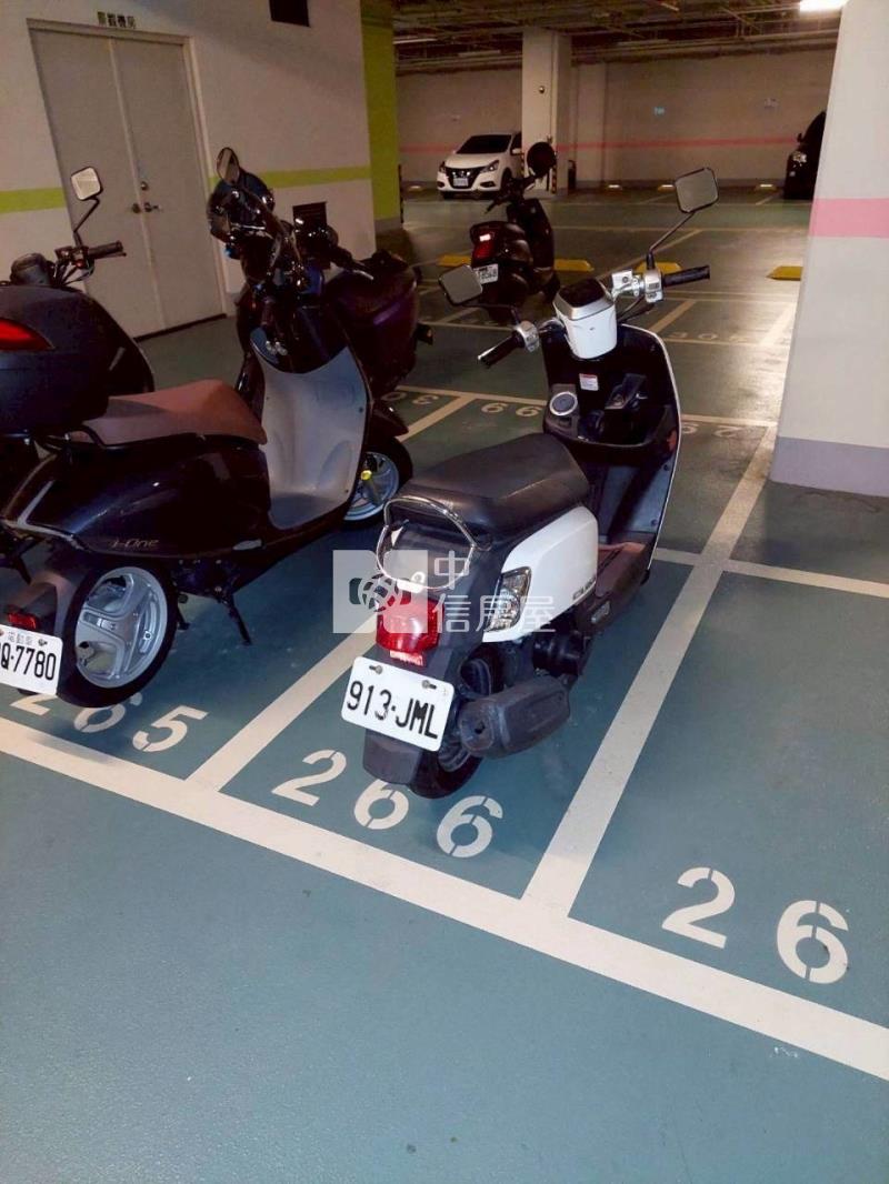 輕屋齡黃金樓店房屋室內格局與周邊環境