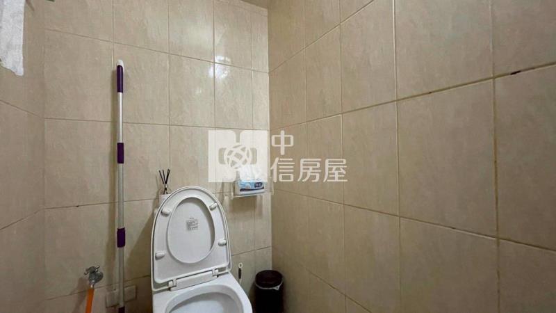 輕屋齡黃金樓店房屋室內格局與周邊環境