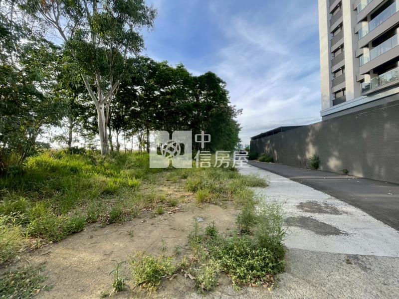 新化關新路旁3分農地房屋室內格局與周邊環境