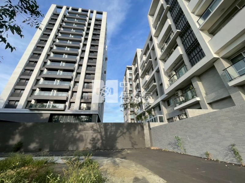 新化關新路旁3分農地房屋室內格局與周邊環境