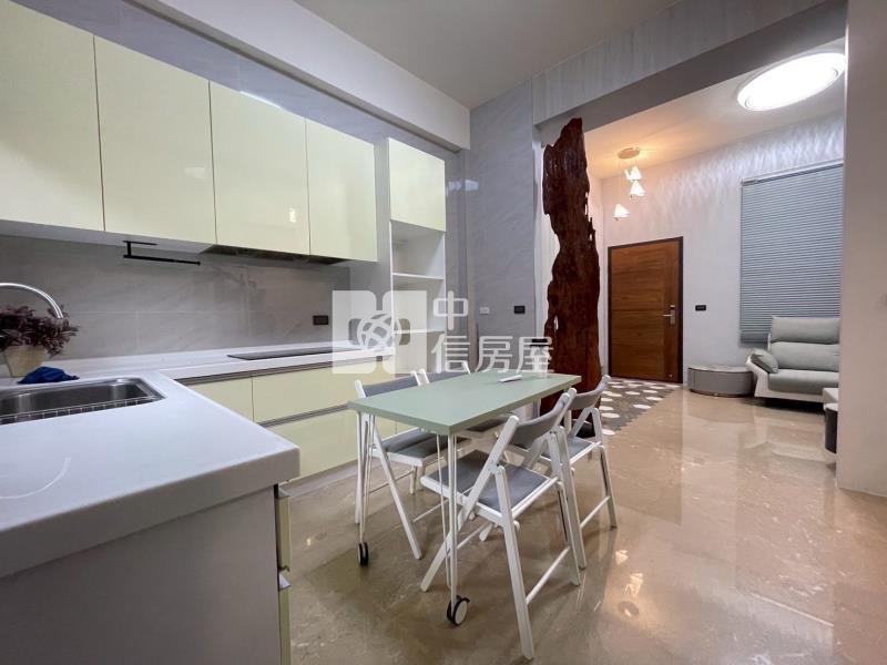 洲際輕屋齡透天房屋室內格局與周邊環境